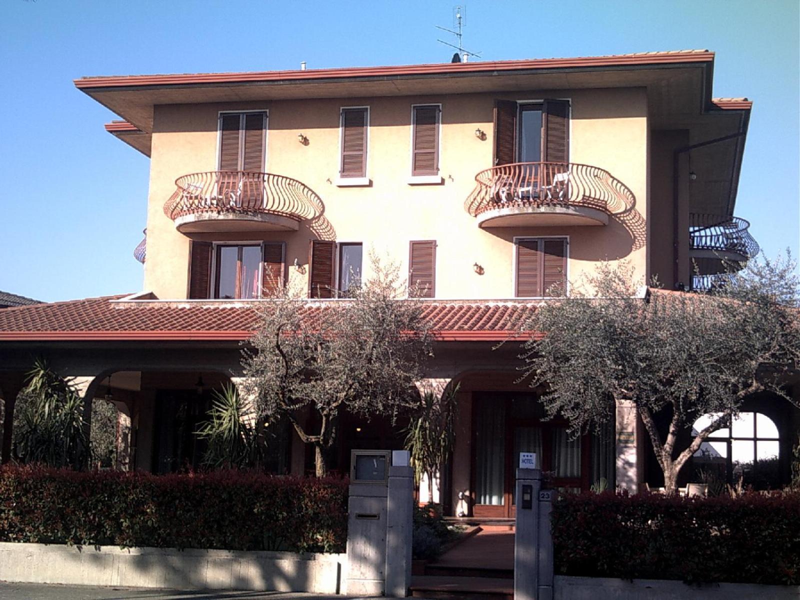 Hotel Chiara Sirmione Eksteriør billede