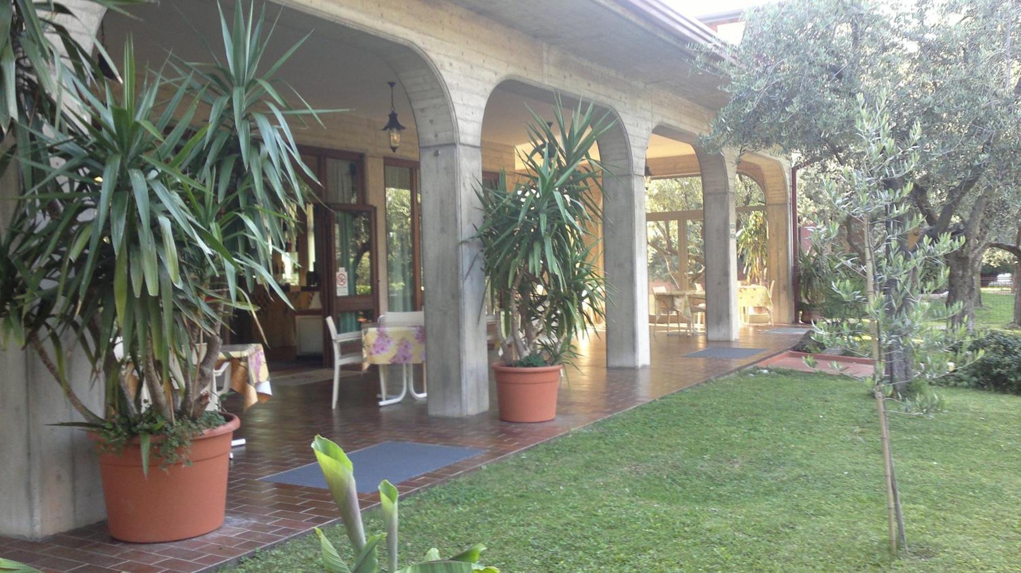 Hotel Chiara Sirmione Eksteriør billede