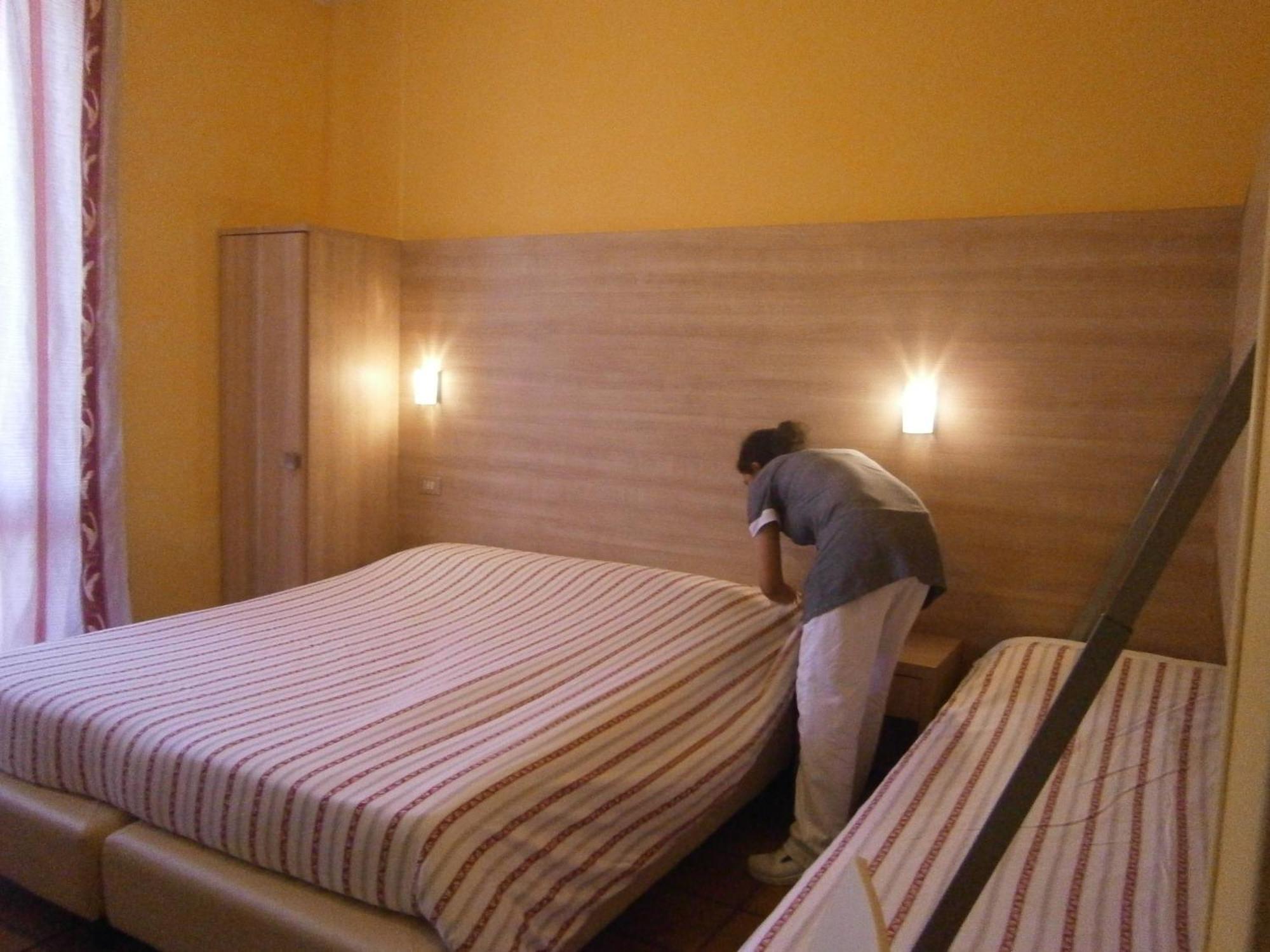 Hotel Chiara Sirmione Værelse billede