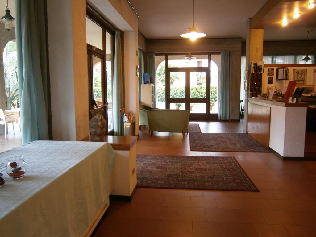 Hotel Chiara Sirmione Eksteriør billede