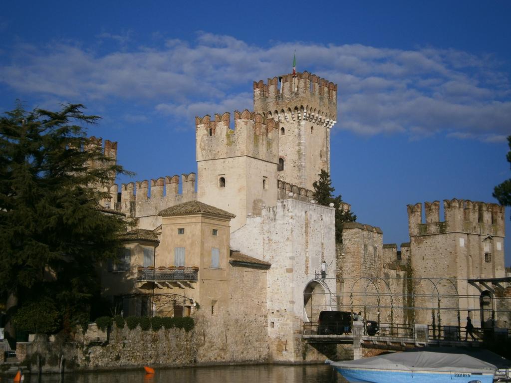 Hotel Chiara Sirmione Eksteriør billede