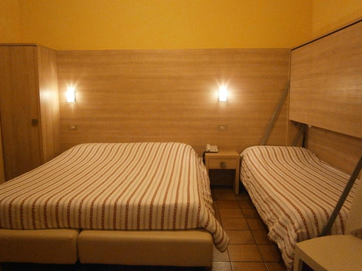 Hotel Chiara Sirmione Eksteriør billede