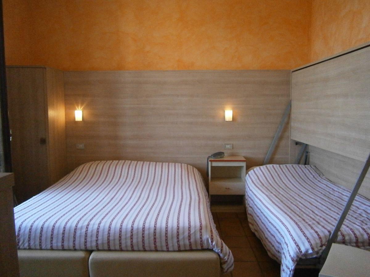 Hotel Chiara Sirmione Eksteriør billede