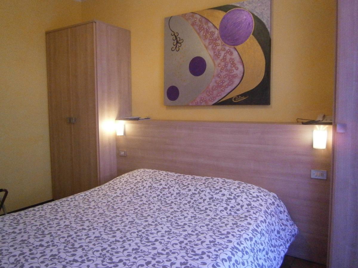 Hotel Chiara Sirmione Eksteriør billede