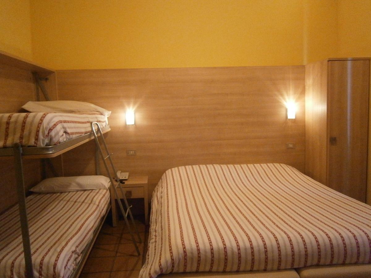Hotel Chiara Sirmione Eksteriør billede